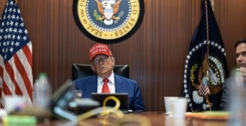 «Установленные сроки часто гибкие»: что о новом ультиматуме Трампа для России думают в мире